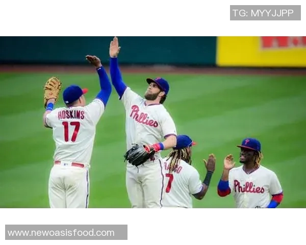 道奇队与太空人队激战正酣谁将赢得这场精彩的棒球对决 道奇队与太空人队激战正酣谁将赢得这场精彩的棒球对决