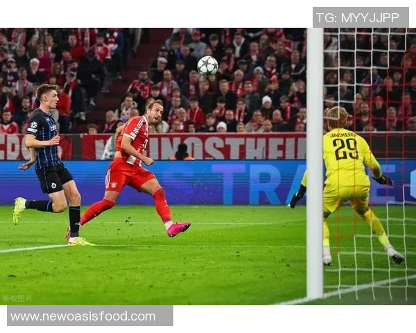 莱万回归老东家引发拜仁球迷愤怒称其忘恩负义情绪高涨