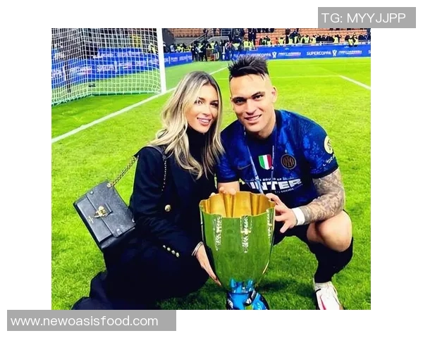 马丁内斯的传奇人生与足球生涯的辉煌成就探秘